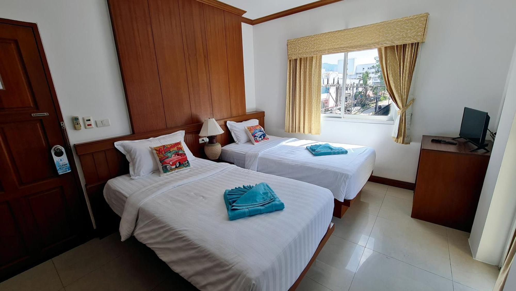 Pipikuku Hotel & Restaurant Patong Exterior photo